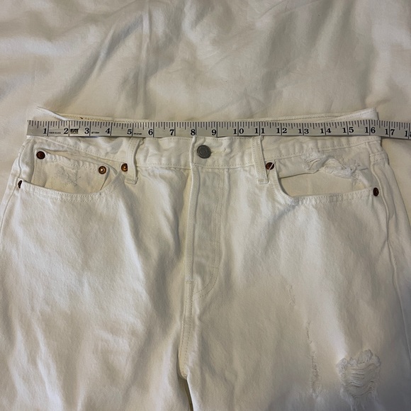 Levi's 501 Wedgie Straight Distressed White Jeans Sz 32 - Picture 14 of 14